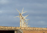 Ветряки на острове дают примерно половину электроэнергии
