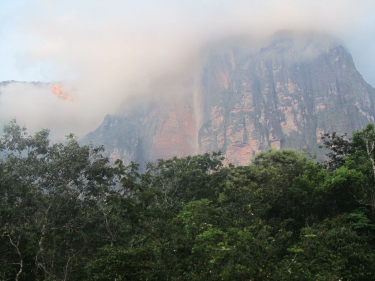 Здесь пороги – перекаты, да крутые берега. Ч.62 Национальный парк Канайма, Венесуэла