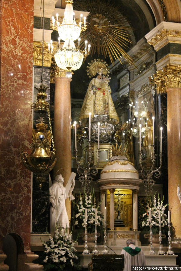 Базилика Пресвятой Девы Защитницы Обездоленных Валенсия, Испания