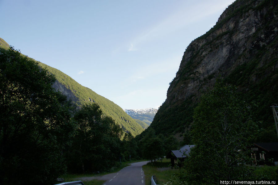 Переезд в Øvre Årdal и прогулка по долине Utladalen Западная Норвегия, Норвегия Переезд в Øvre Årdal и прогулка по долине Utladalen Западная Норвегия, Норвегия