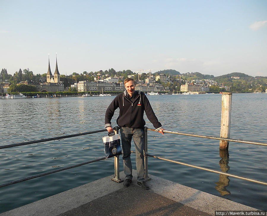 Люцерн — город на берегу Фирвальдштетского озера Люцерн, Швейцария