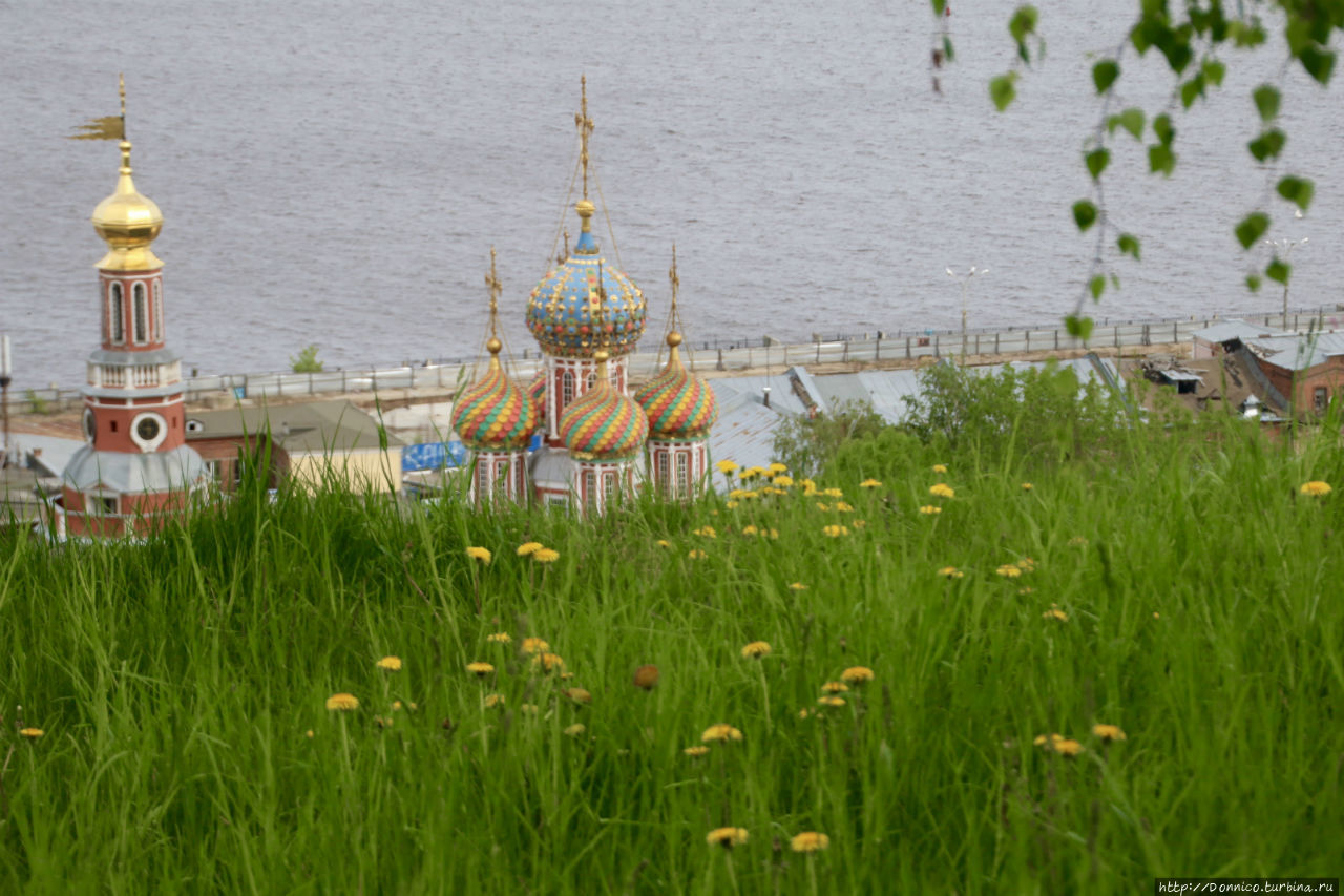 Фёдоровская набережная Нижнего Новгорода летом и зимой