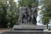 Монумент в Набережном саду.
