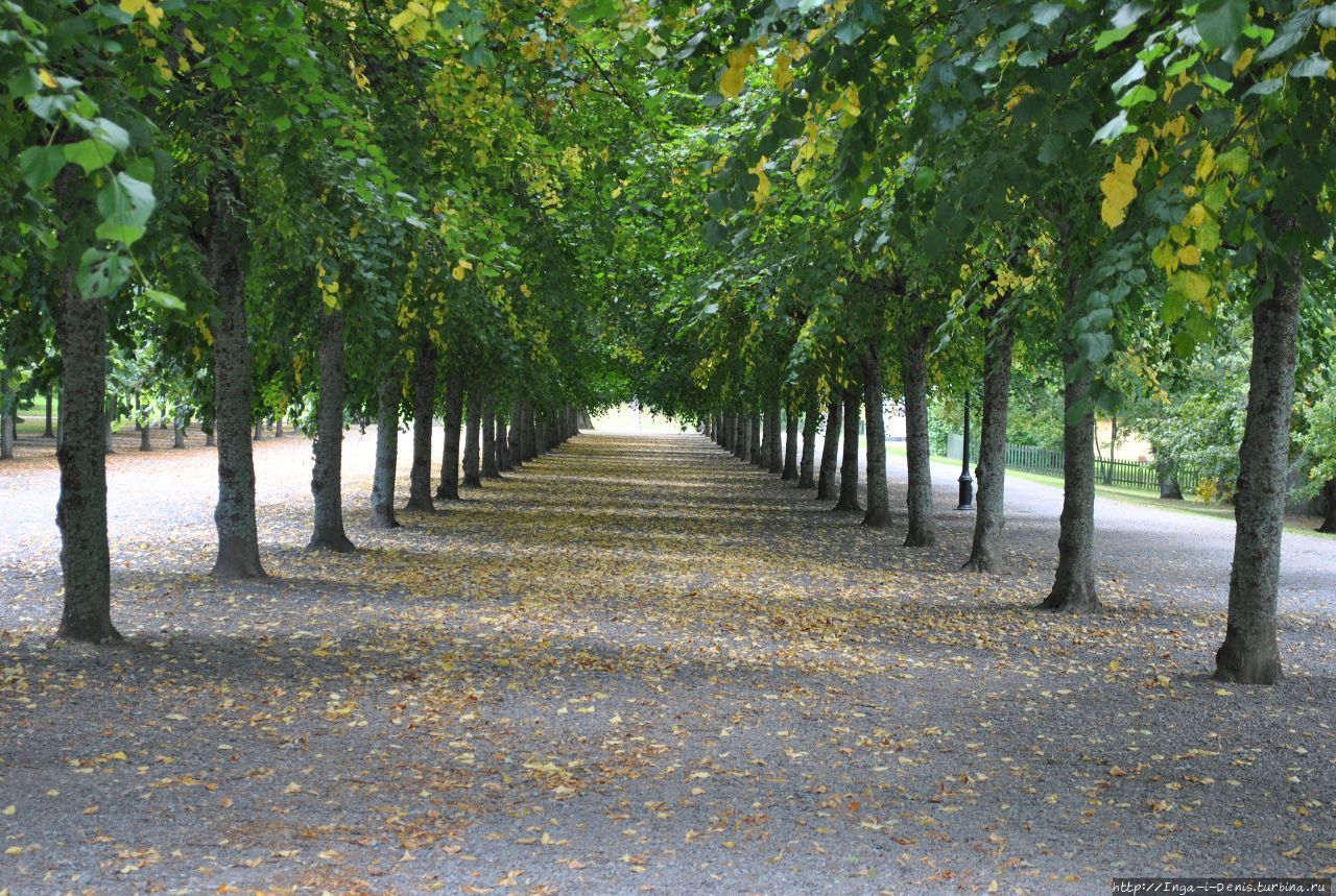 Королевская резиденция Дротнингхольм c парком Дротнингхольм, Швеция Королевская резиденция Дротнингхольм c парком Дротнингхольм, Швеция