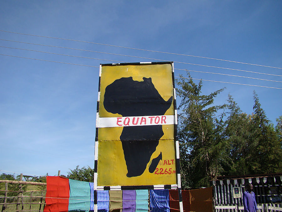 Фокус на экваторе Национальный парк Абердэр, Кения
