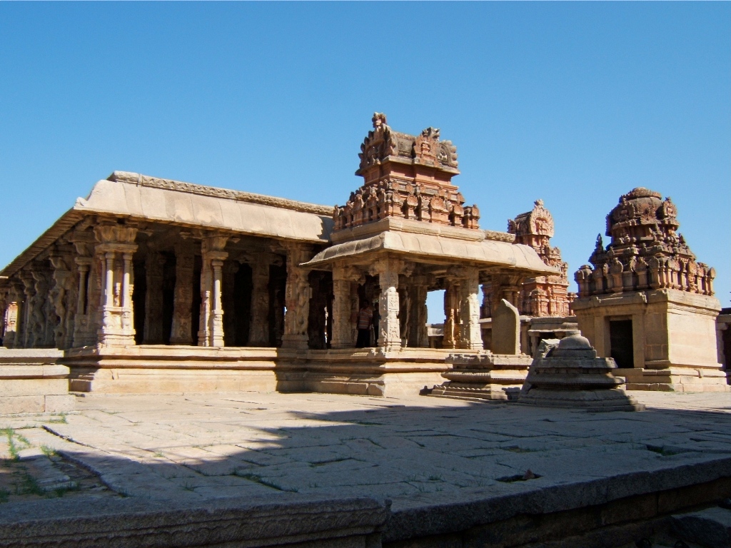 Храм Кришны / Krishna Temple