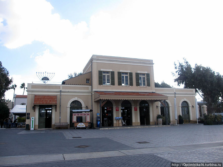 Ха-Тахана — бывшая железнодорожная станция Тель-Авив, Израиль