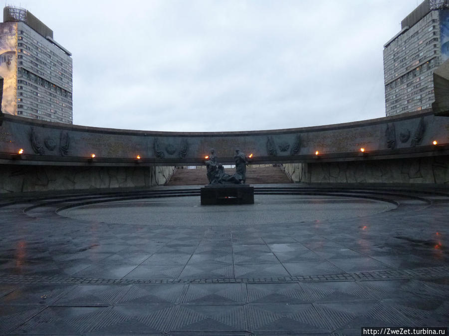 Монумент героическим защитникам Ленинграда Санкт-Петербург, Россия
