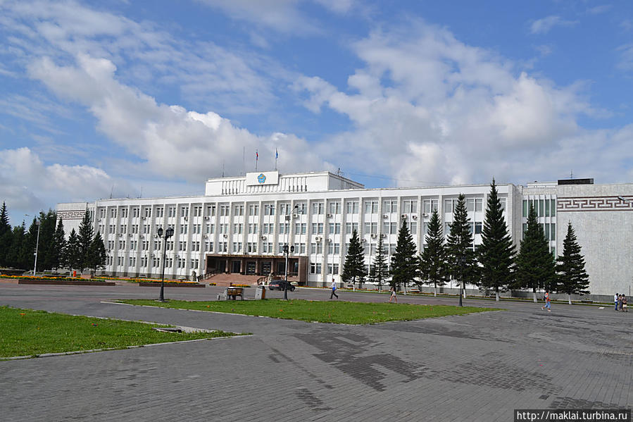 Парламент Республики Тыва — Улуг-Хурал. Кызыл, Россия