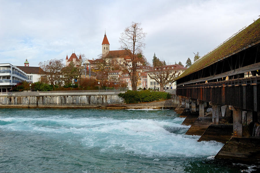 Плотина на Ааре Тун, Швейцария