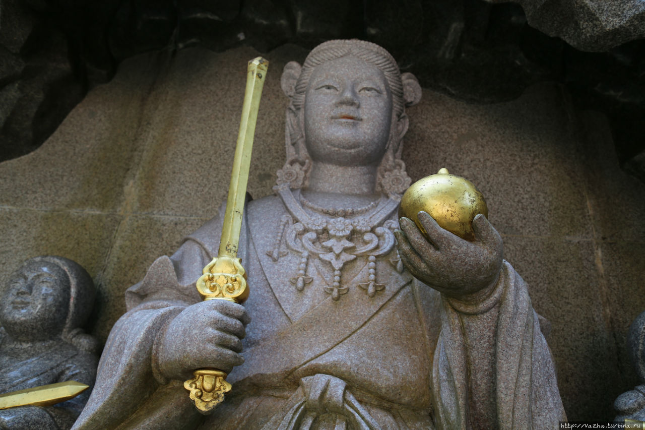 Богиня Бэнтэн,хозяйка воды и покровительница музыки Камакура, Япония