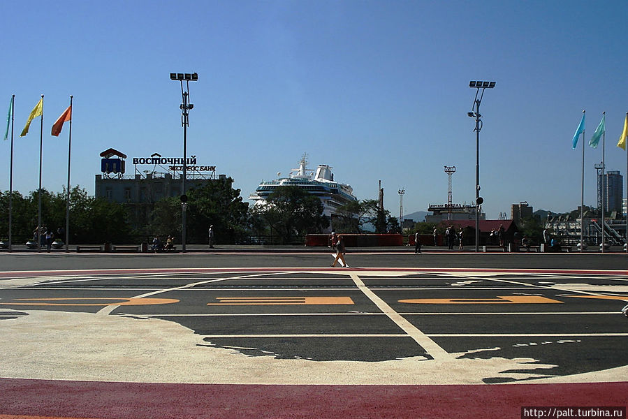 К нам частенько заходят вот такие Принцессы, и не только во время саммита. К нам частенько заходят вот такие Принцессы, и не только во время саммита.