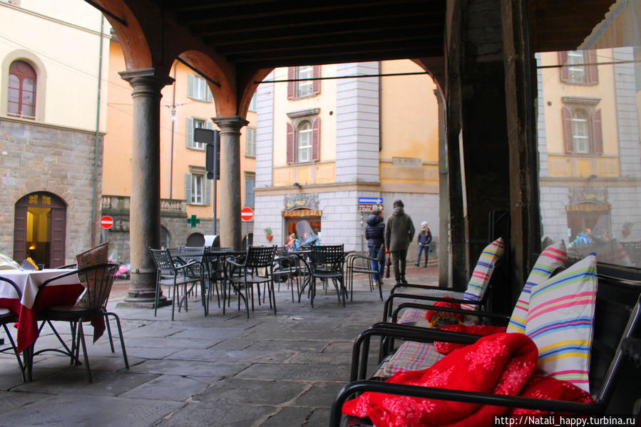 Читта Альта — старый город на горе Бергамо, Италия