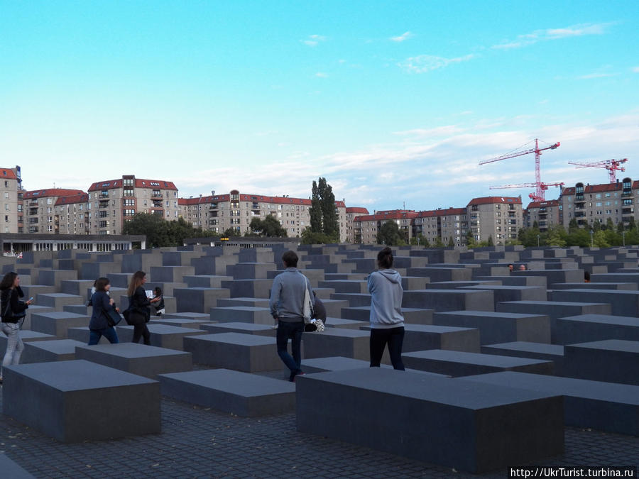 Мемориал памяти убитых евреев Европы в Берлине Берлин, Германия