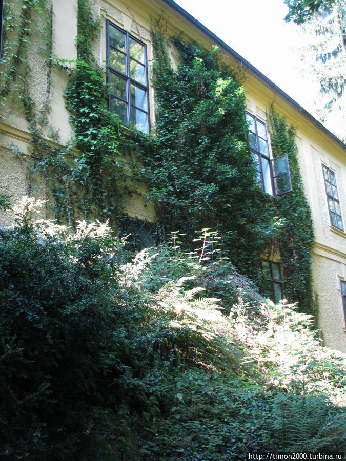 Фасад здания Среднечешский край, Чехия