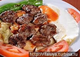 Pideli köfte. Pideli köfte.