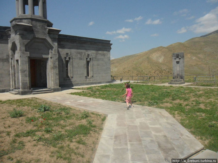 Церковь Святого Креста (Сурб Хач) в Вайоц Дзоре Джермук, Армения