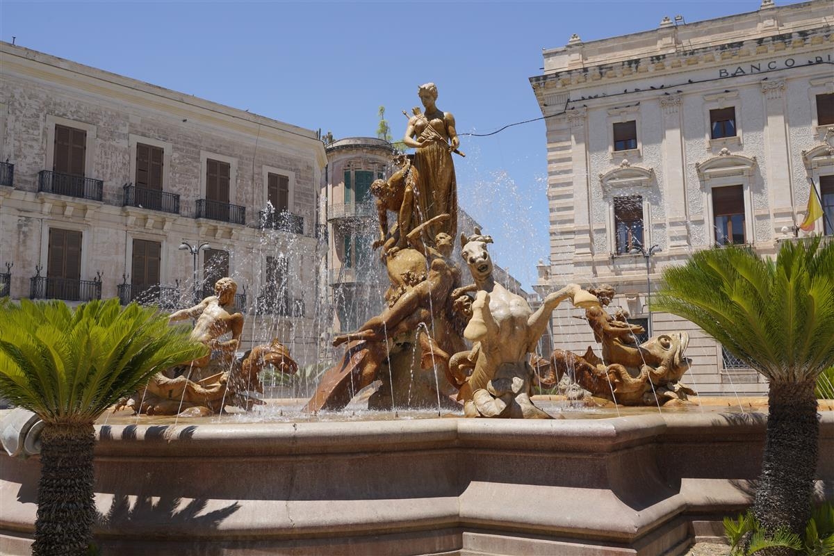 Площадь Архимеда Сиракуза, Италия