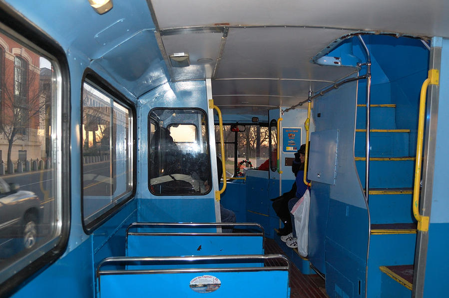 Внутри туристического автобуса Вашингтон, CША