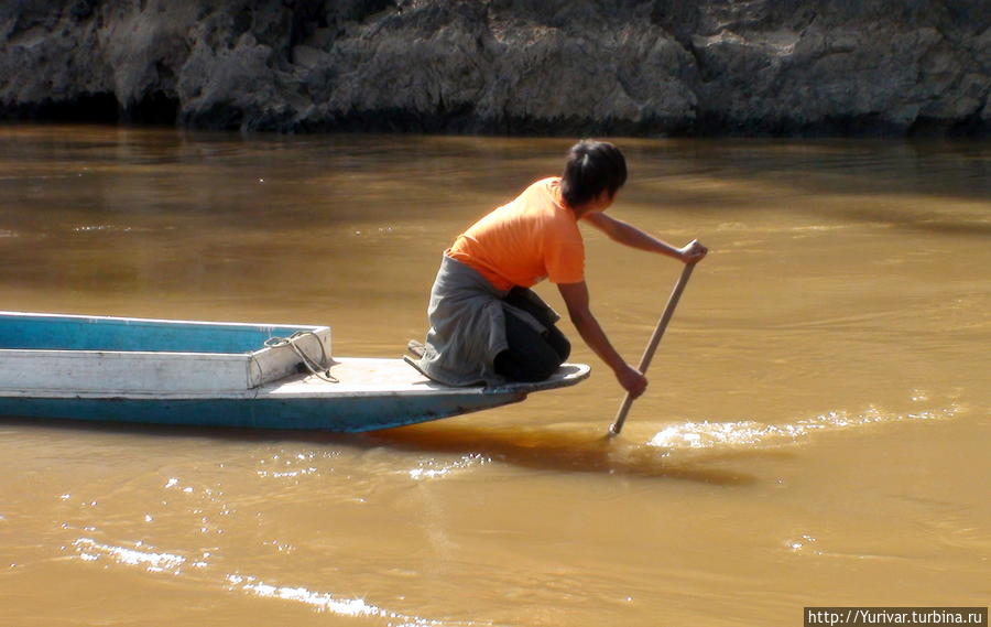 У многих лаосцев вся жизнь связана с рекой Луанг-Прабанг, Лаос
