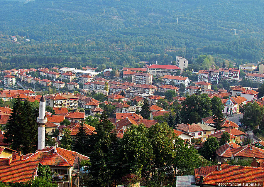 вид на Белоградчик с крепостной стены 14 века вид на Белоградчик с крепостной стены 14 века