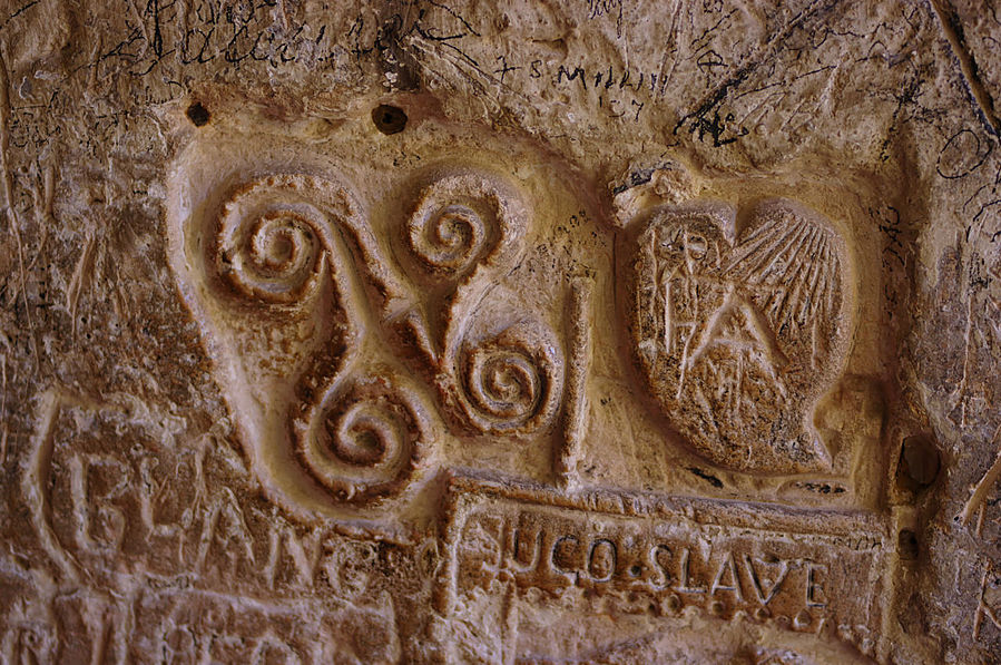 Нехитрые развлечения узников. Нехитрые развлечения узников.