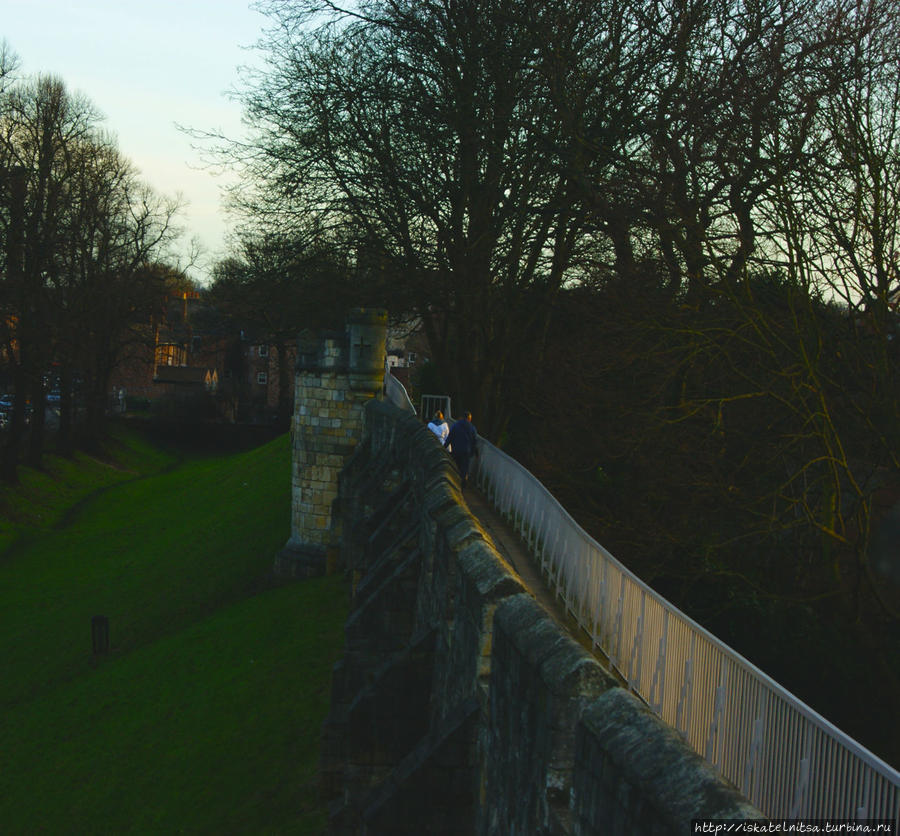 Прогулка по крепостной стене Йорк, Великобритания