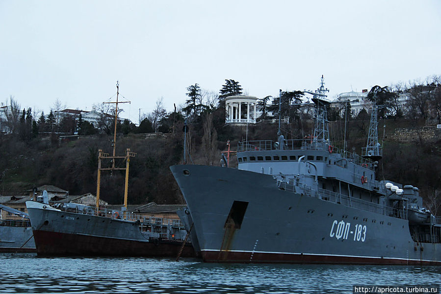 судно контроля физических полей СФП-183 Черноморского Флота Севастополь, Россия