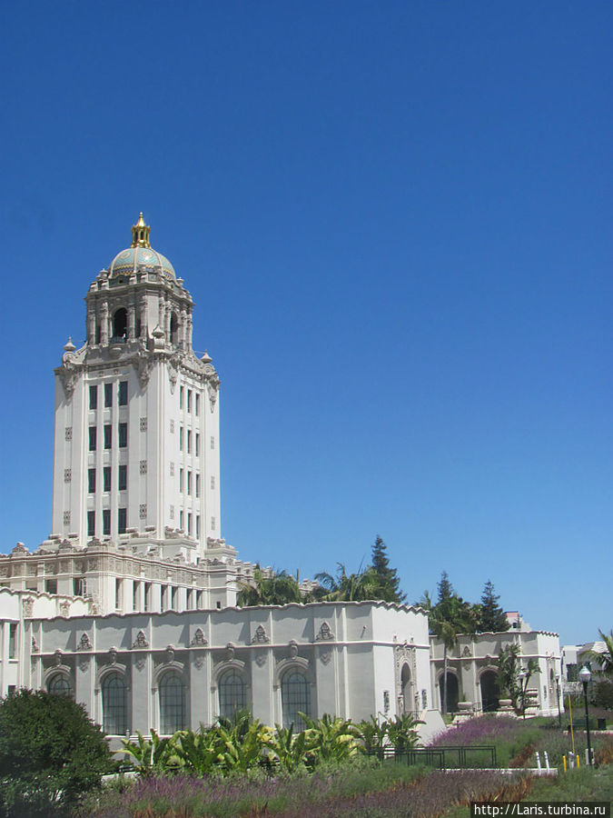 Сити Холл на Беверли Хиллс Сити Холл на Беверли Хиллс