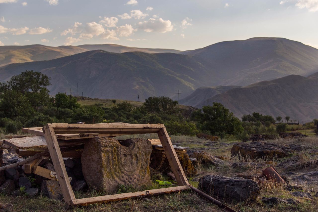 Мегалиты Саро Саро, Грузия Мегалиты Саро Саро, Грузия