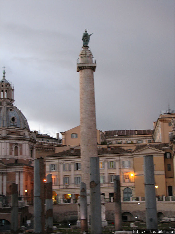 Колонна Траяна Рим, Италия