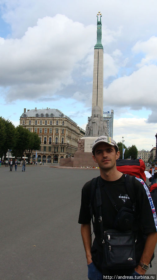 На площади Независимости На площади Независимости