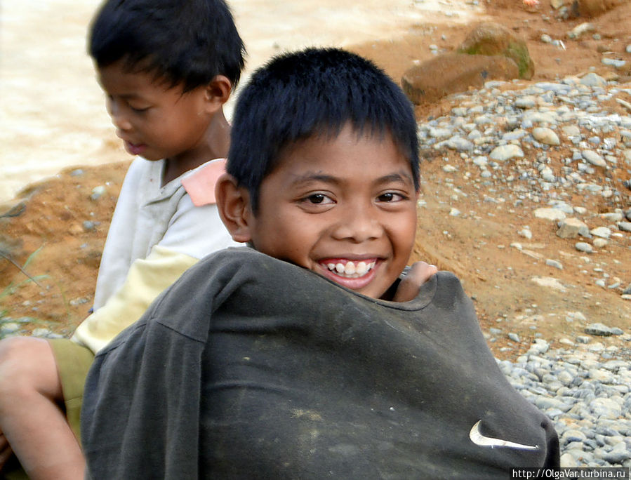 Юные интавасцы Остров Минданао, Филиппины