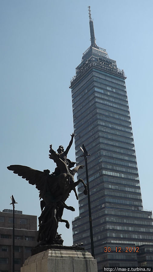 Латиноамерикана некогда самое высокое здание в Латинской Америки. Хотя, относить Мексику к Латинской Америки или нет — это еще вопрос. Мехико, Мексика