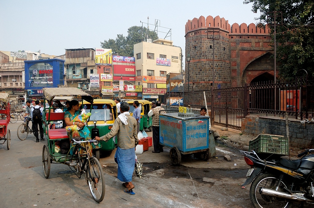 Делийская мечеть и велорикши — первое знакомство с Индией Дели, Индия