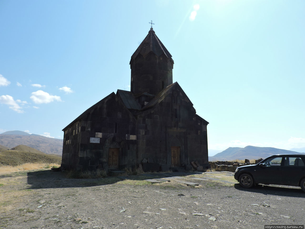 Монастырь Танаат Армения
