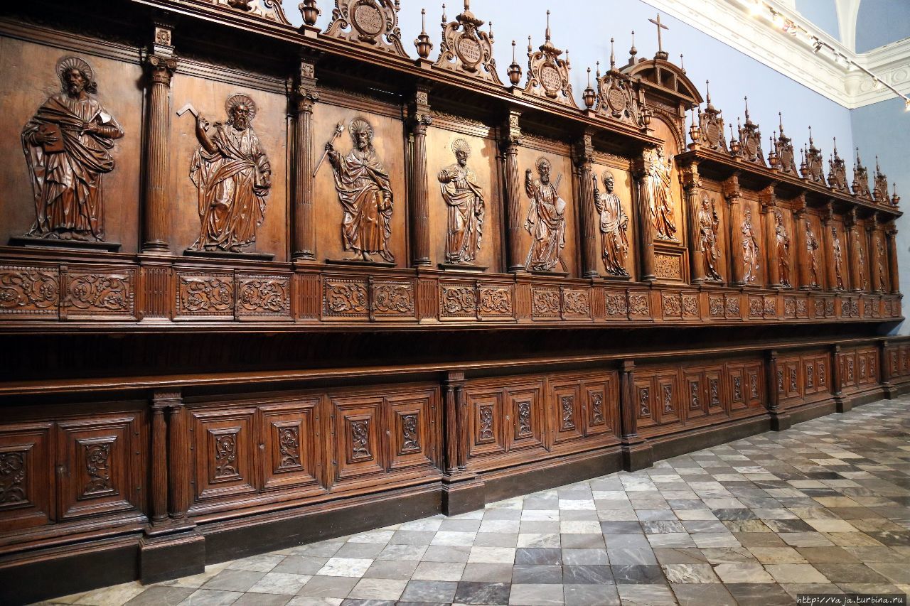 Музей Кафедрального собора Лимы Лима, Перу Музей Кафедрального собора Лимы Лима, Перу