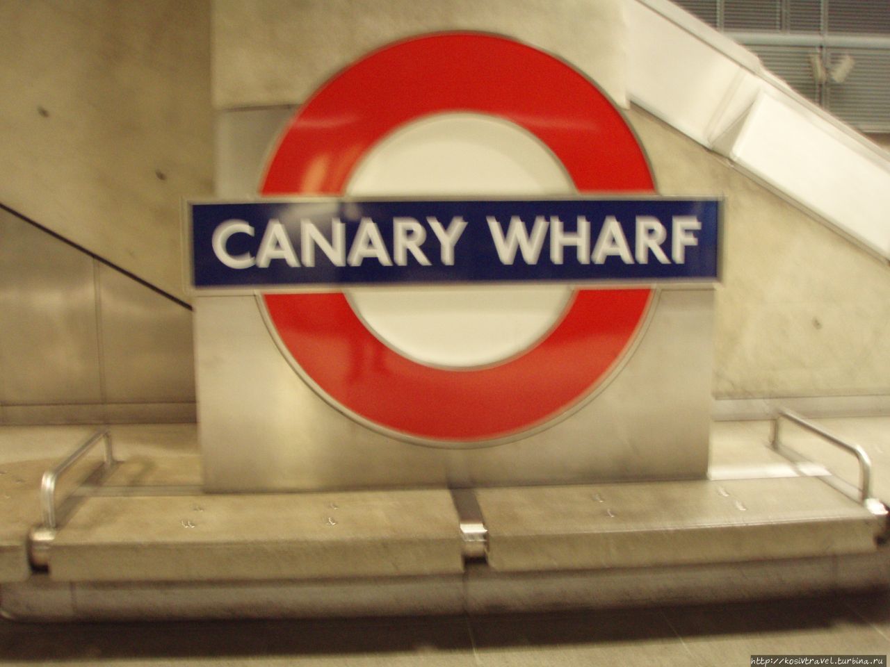 Канэри-Уорф — деловой квартал на Собачьем Острове Лондон, Великобритания