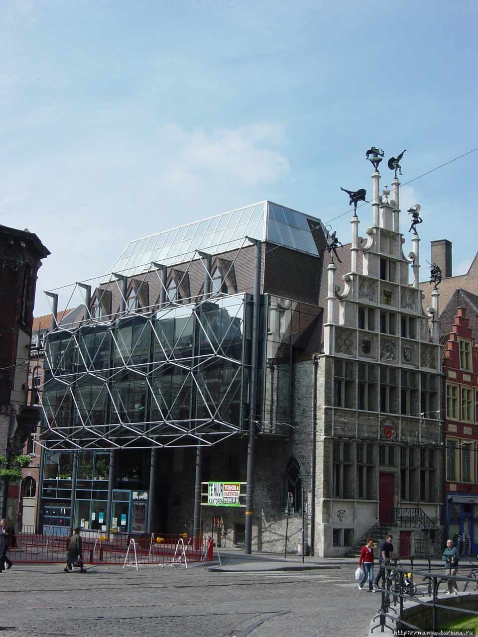 Дом гильдии каменщиков Мецелааршуйс в Генте. Фото из интернета Гент, Бельгия