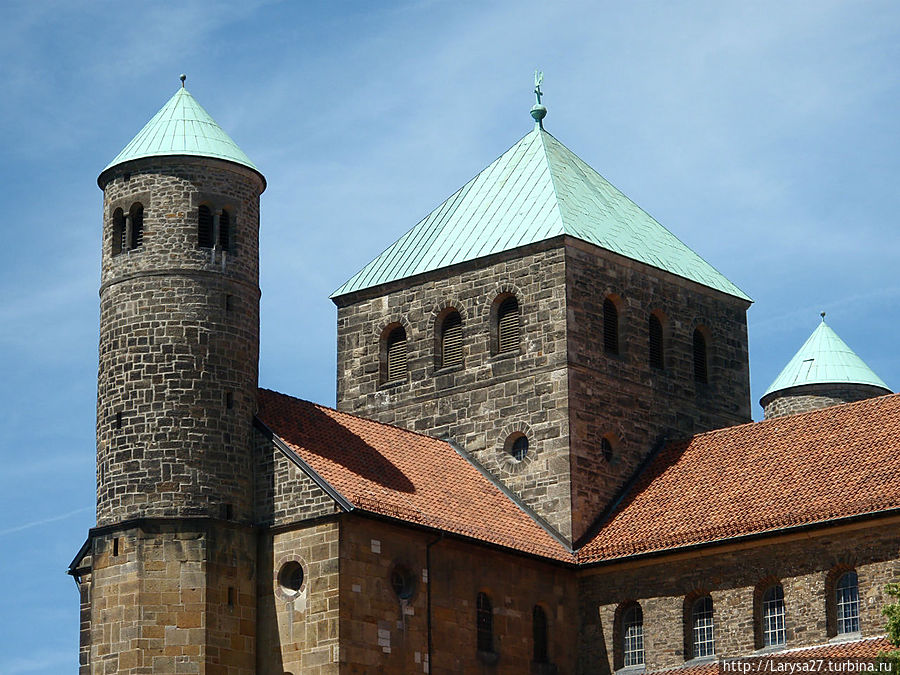 Церковь Св. Михаила (нем. Michaeliskirche), 11в. Церковь Св. Михаила (нем. Michaeliskirche), 11в.