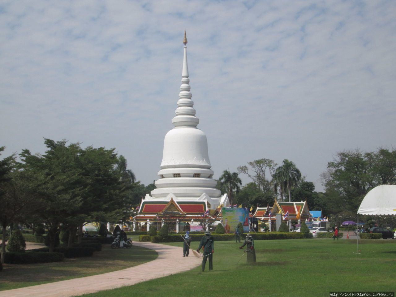 Ват Прасри Махадхат Воравихан Бангкок, Таиланд
