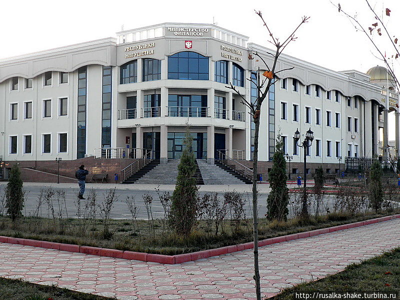 Магас — город на кукурузном поле Магас, Россия Магас — город на кукурузном поле Магас, Россия