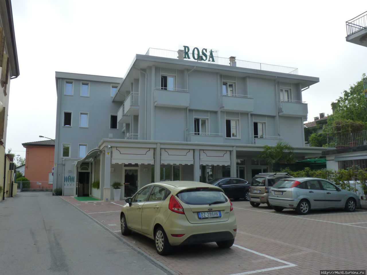отель Роза / Hotel Rosa
