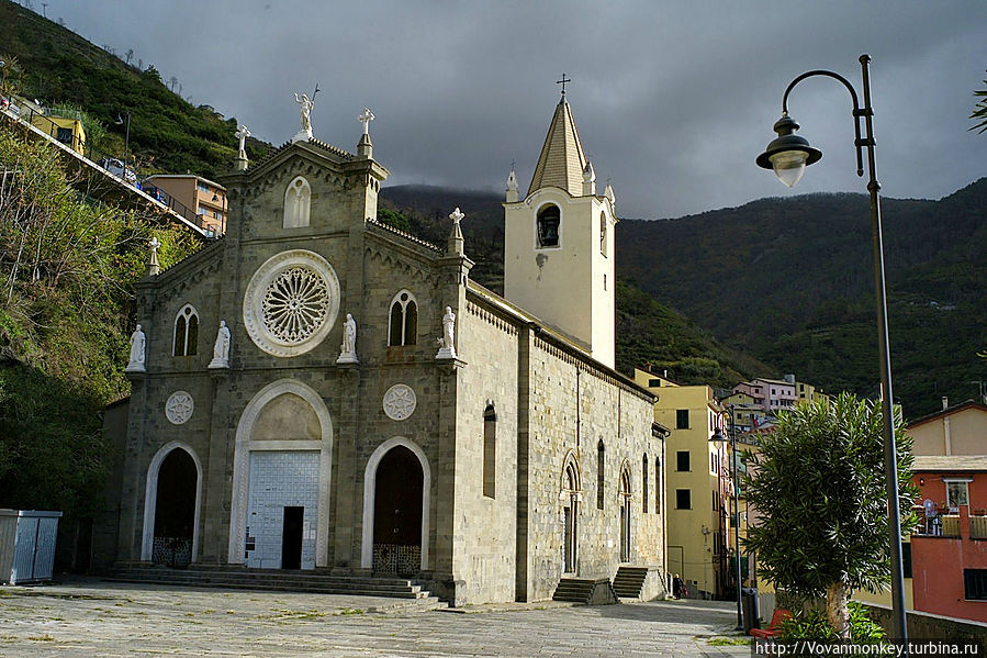 Чинкве Терре 1: Утро в Риомаджоре Риомаджоре, Италия Чинкве Терре 1: Утро в Риомаджоре Риомаджоре, Италия