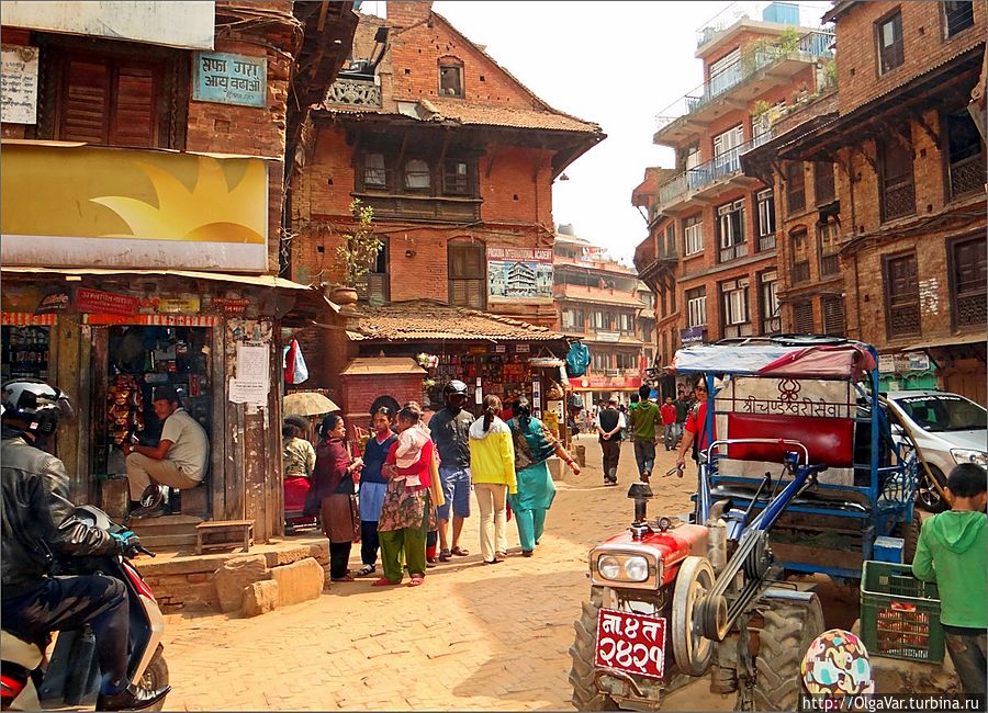 Рыжий город Бхактапур 21 века. Напомню, что сейчас в Непале идет 2070-й год Бхактапур, Непал