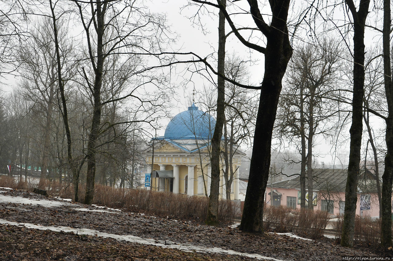 Часовня Иакова Боровичского, 1826 г., построена в память императора Александра I. Валдай, Россия