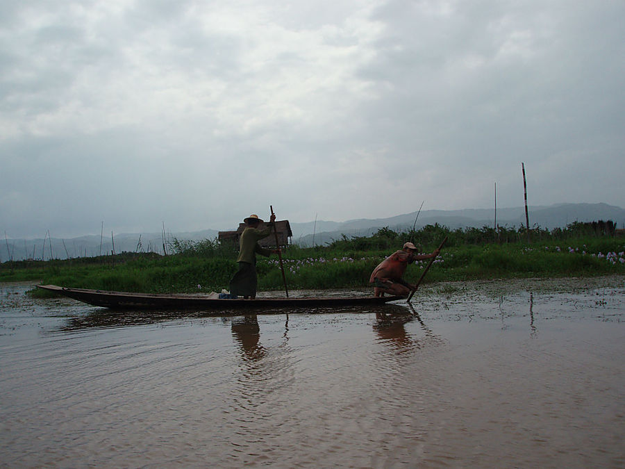 Озеро Инле. Безмятежность Озеро Инле, Мьянма Озеро Инле. Безмятежность Озеро Инле, Мьянма