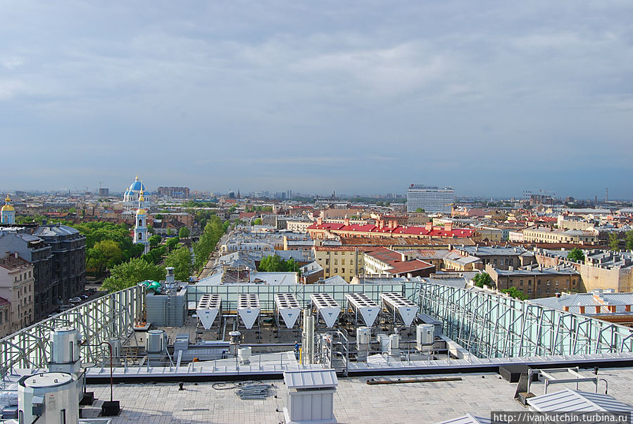 На крышах Мариинки Санкт-Петербург, Россия На крышах Мариинки Санкт-Петербург, Россия
