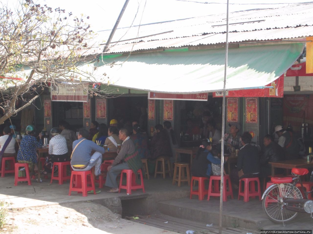 Кафе Роад 5 Лойко, Мьянма