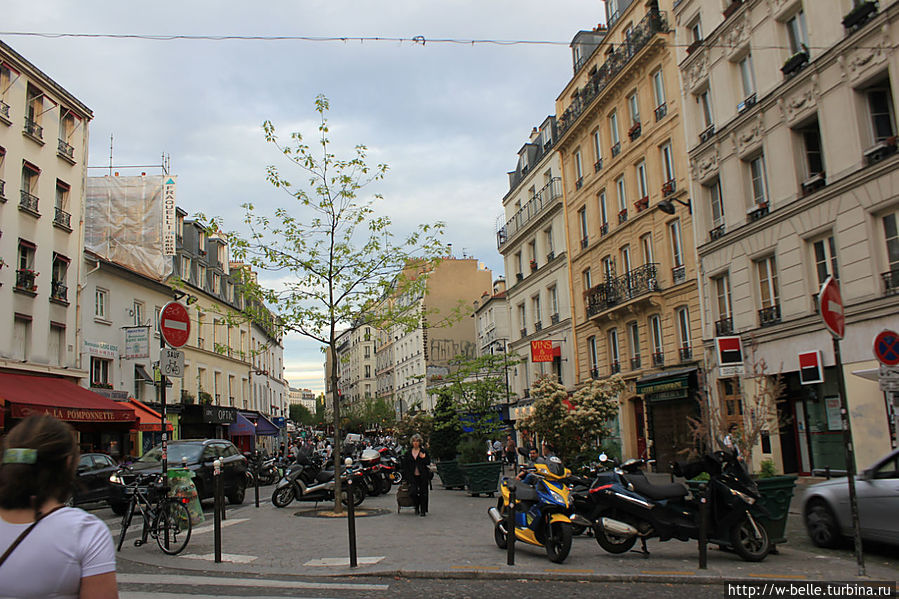 Кружа по Монмартру Париж, Франция